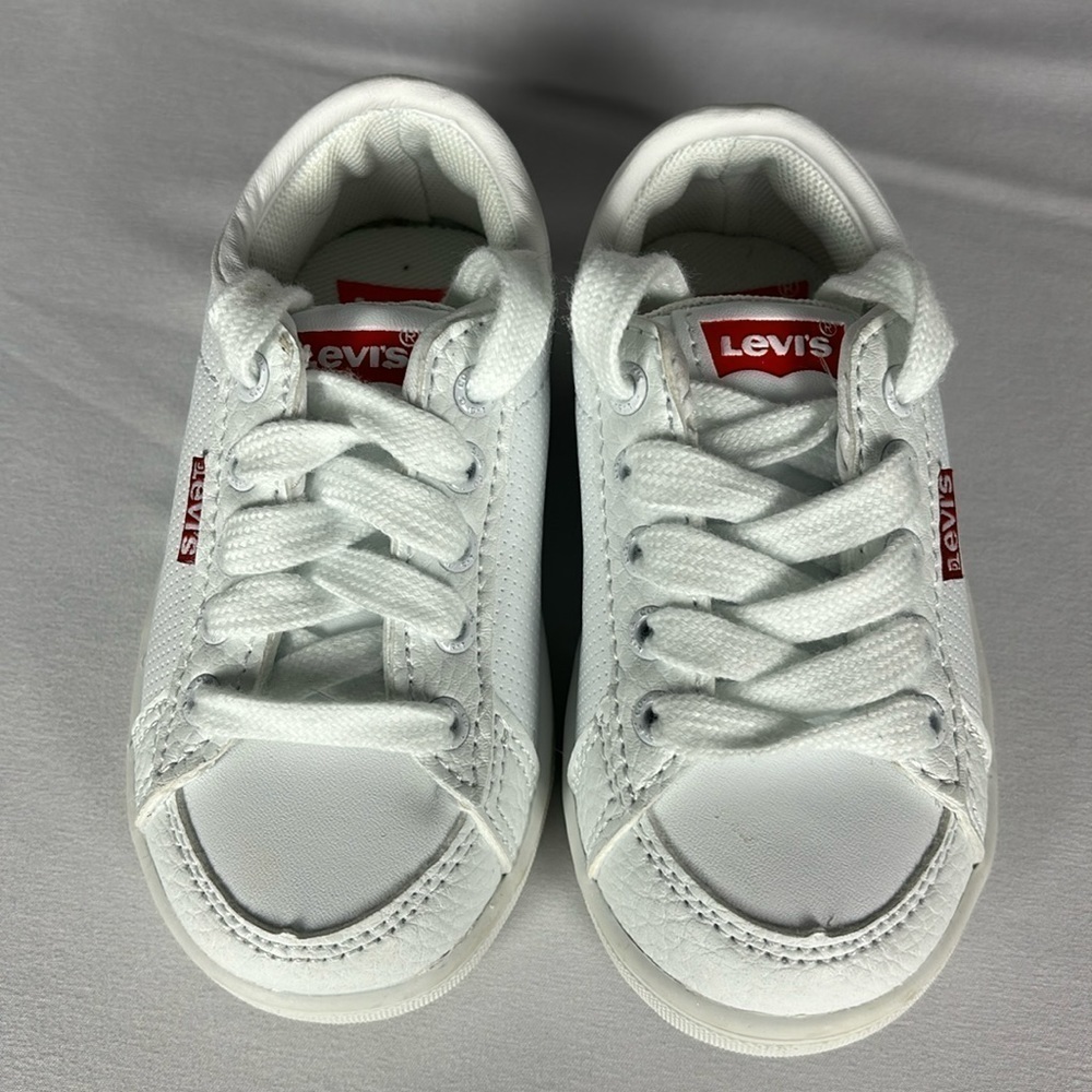 Levi Strauss & Co White Low Top Tennis Shoes